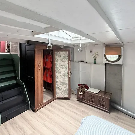 Boat Adventure 1hr From Paris * 토우로트